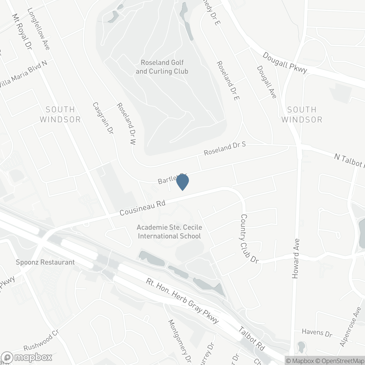 935 BARTLET, Windsor, Ontario N9G 1V3